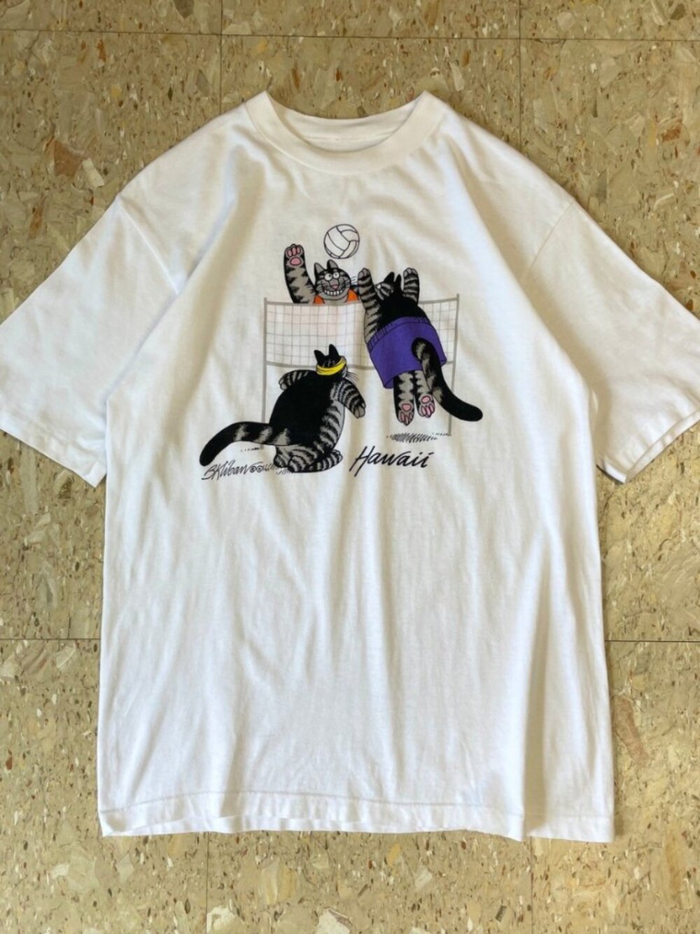 B. Kliban Hawaii Volleyball Cats Graphic Tee Y2K